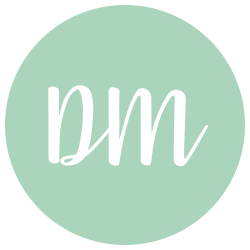 Logo Denise Mello - DM Desenvolvimento de sites responsivos